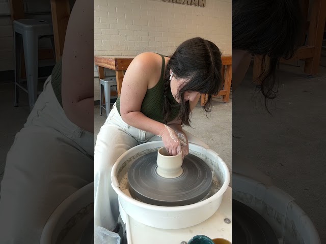 The making of a bubble mug 🫧 #pottery #wheelthrowing #potteryprocess #wheelthrown #handmademug