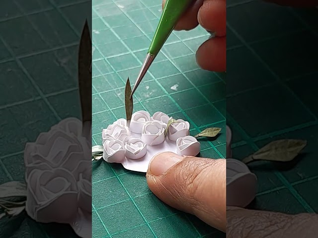 Rose in bride with mom portrait #paperquilling #portraitartwork #portraiture