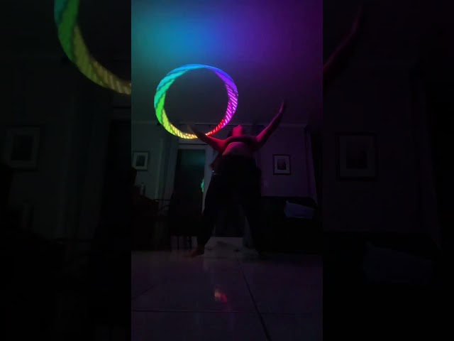 #hoopdance #dance #hulahoopartist #hulahoop #ledhoop