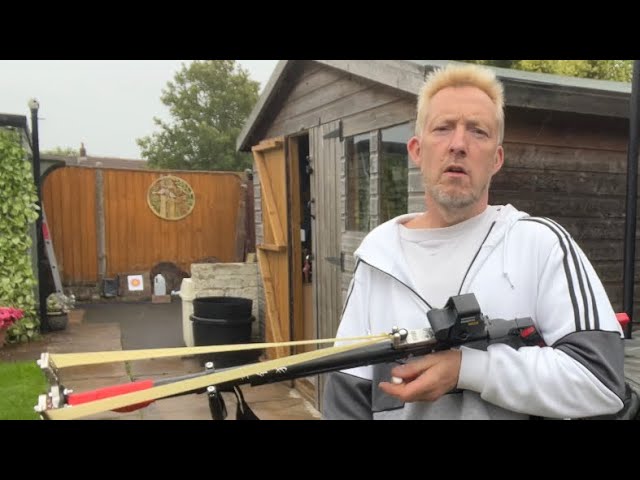 SLINGSHOT or RIFLE SLINGSHOT 