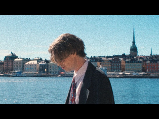 Isak Danielson - Stockholm (Official Visualizer)