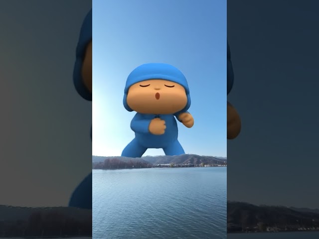 Giant Pocoyo Dance