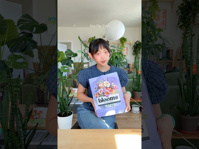 making a flower bouquet with… 💐