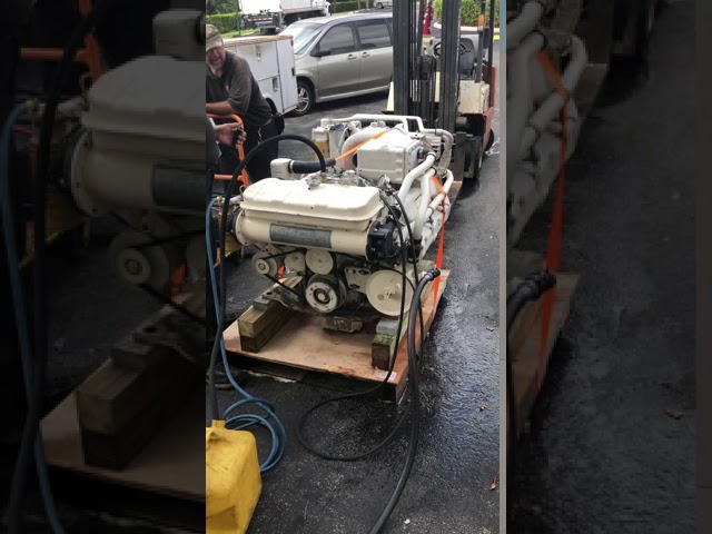 Caterpillar CAT 3208TA Marine Diesel Engine