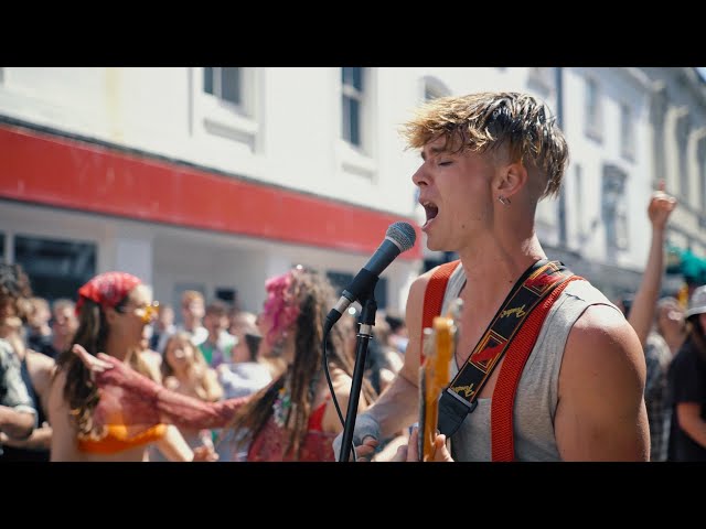 The Big Push - Girls Just Want To Have Fun (Cyndi Lauper cover)