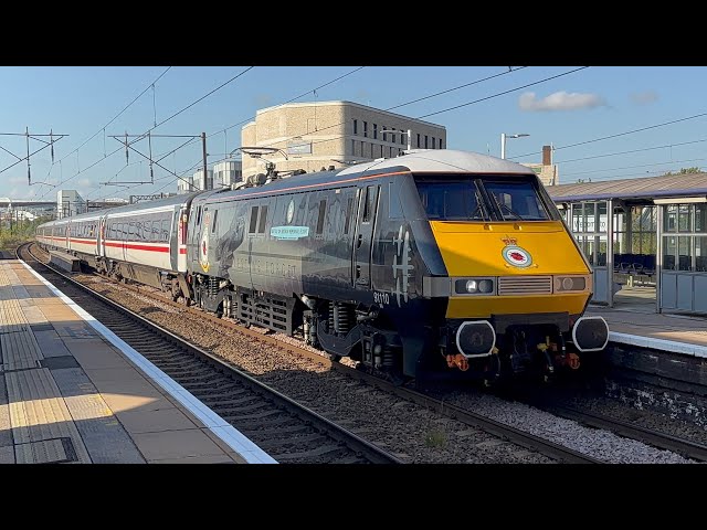 Train-Spotting At Finsbury Park (11/08/2026) | LNER, Great Northern, Thamelink, LUMO & More (4K) 