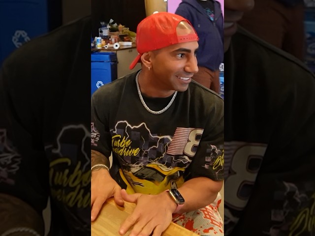 Fousey meets Ethan and Hila for the first time