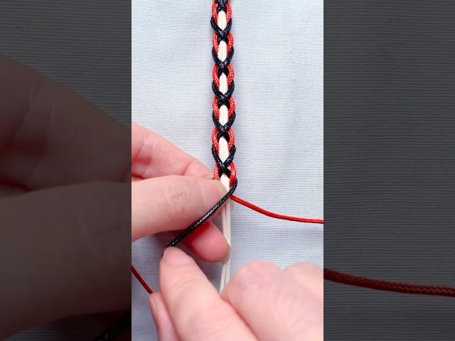 How to make a classic bracelet macrame #DIY#handmade#artcraft #knot #friendshipbracelet #knitting