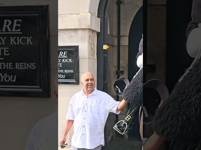 IDIOT tourist puts his hands on the flounce!