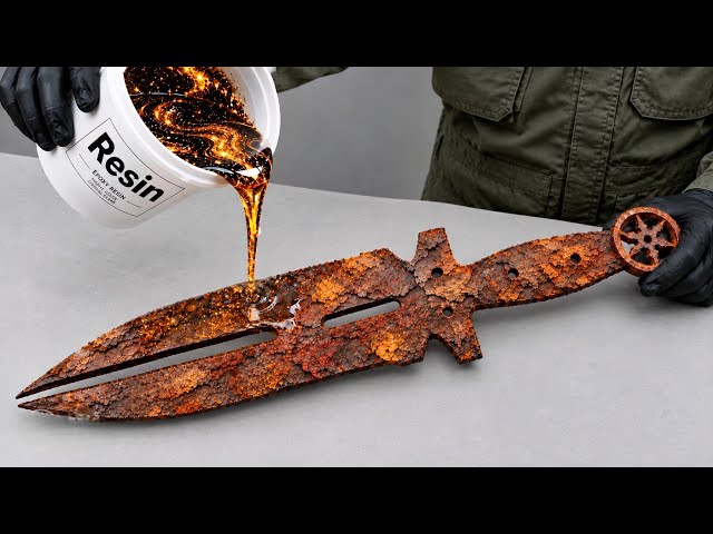 Incredible Restoration of a Double-Bladed Knife with Resin