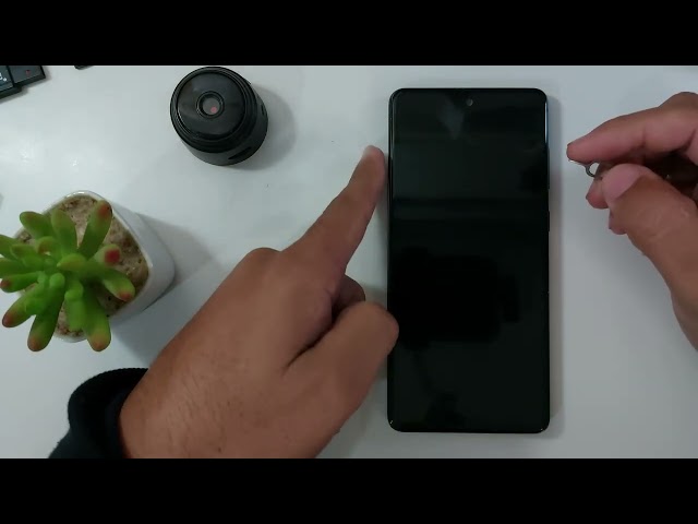 How to open the SIM card slot on the Xiaomi Poco M6 Pro