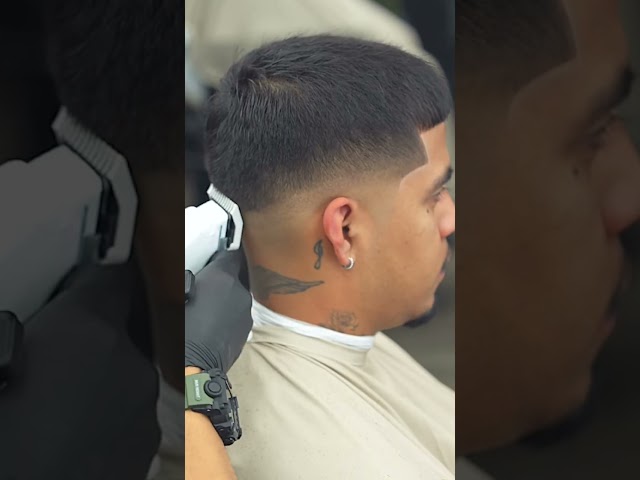 Clipper Performance Demo with Sharp, Blended #clipper #barber #lineup