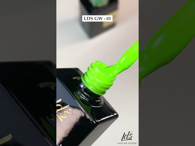 The Secret to Kim Possible Nails that Glow in the Dark | The Best Products for Your Nails 🌟👩‍🎨