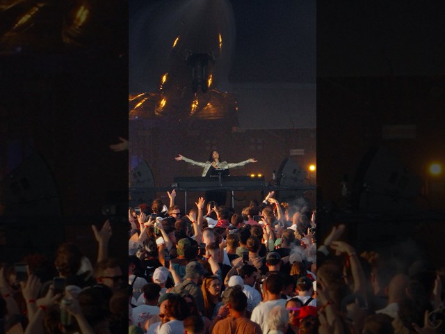 @ANNAMUSIC performed “Bloom”, her last collaboration with @FreedomFightersx live at CercleFestival.
