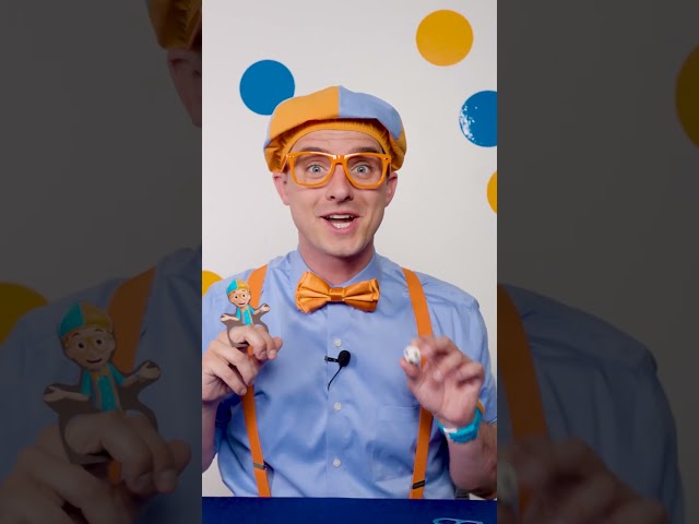 Let's play a finger pupper soccer!  #blippi #shorts #tutorial #diy #soccer