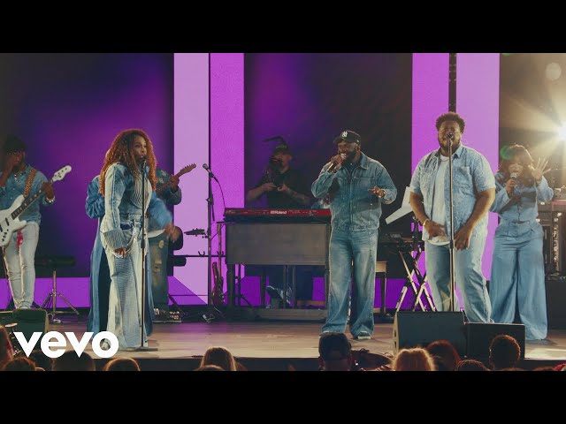 Tasha Cobbs Leonard - In The Room (Live) + Reprise ft. Melvin Crispell III & Pastor Tim Rogers