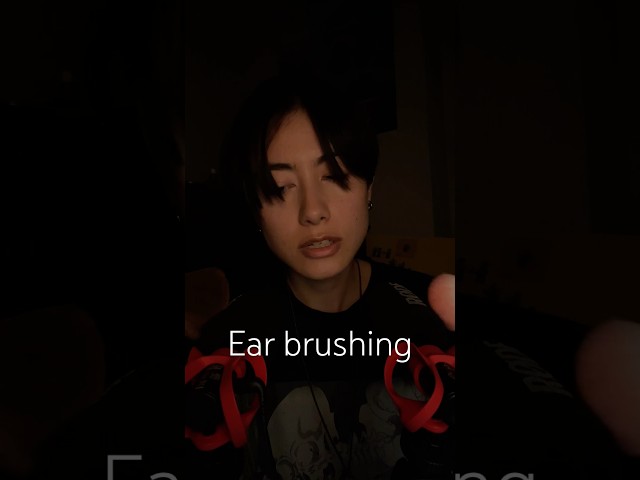 Ear brushing before bed! Goodnight everyone 😄 #asmr