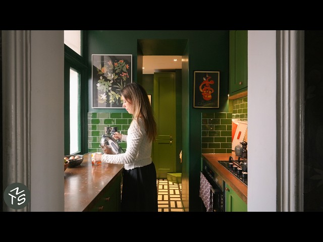 Colourful Small London Flat with Smart Storage, 40sqm/430sqft