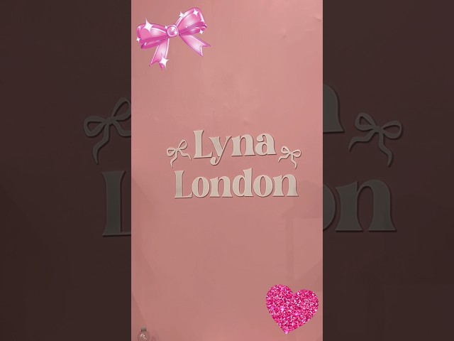 💕Keychain at @lynalondon 💕 #noraochpappa #lynalondon