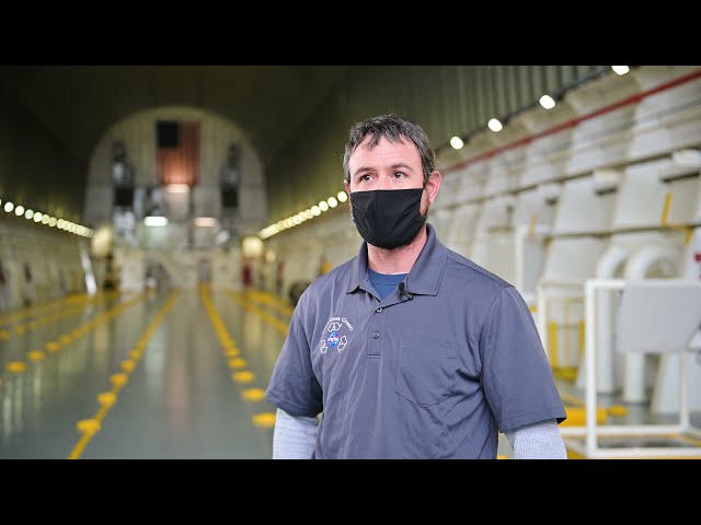 NASA Barge Crew Describes What It’s Like to Transport Moon Rocket