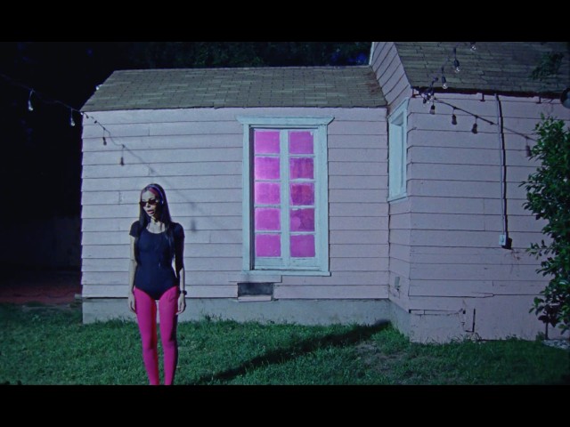 Ellise - Liplock (Official Music Video)