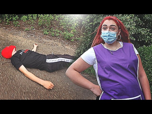 HOTEL CLEANER TAKES HER BOYFRIENDS LIFE... (Police Called)