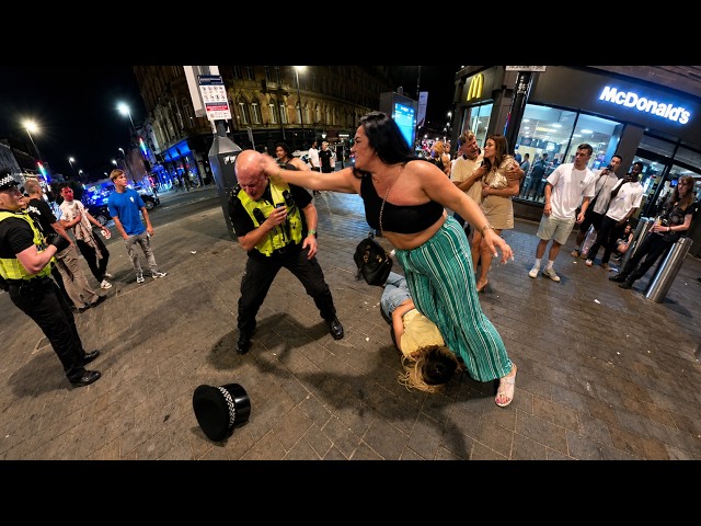 LEEDS | SHE CROSSED THE LINE