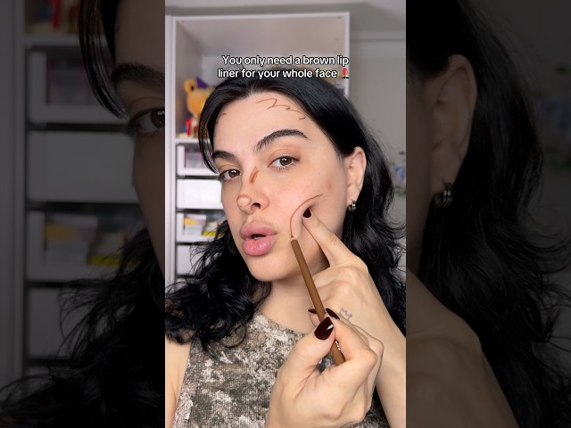 All you need is a brown lip liner for your whole face of makeup! @MorpheOfficial #makeuphack