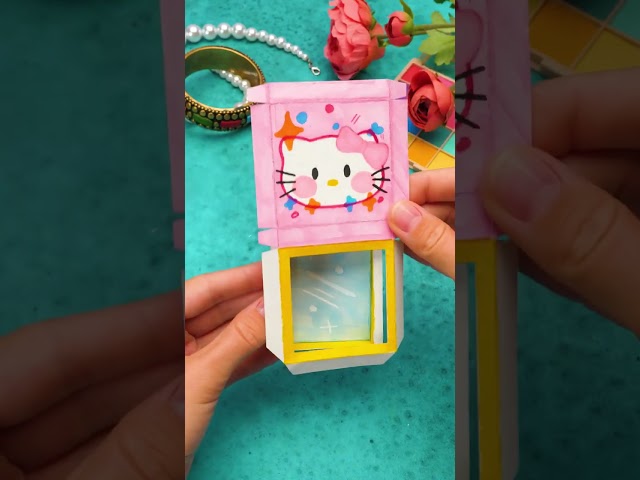 ¡Crea una adorable Paleta de Sombras de Hello Kitty en manualidades! #shorts