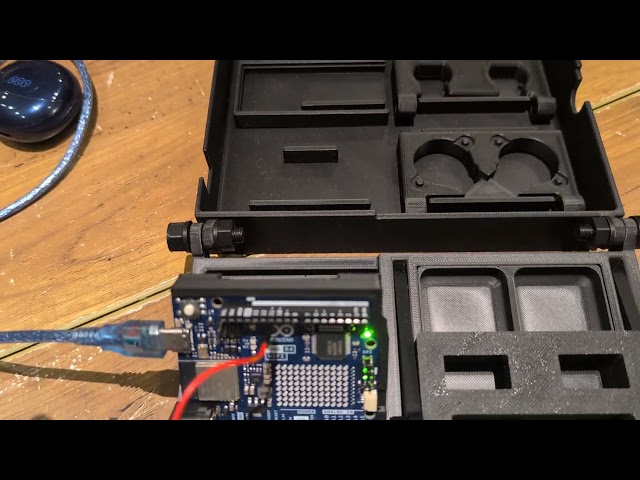 Lesson 40 Assignment for Paul McWhorter's Arduino Uno R4 lessons.