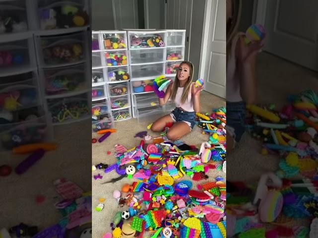 Organizing a HUGE Fidget Collection!!! Mrs. Bench
