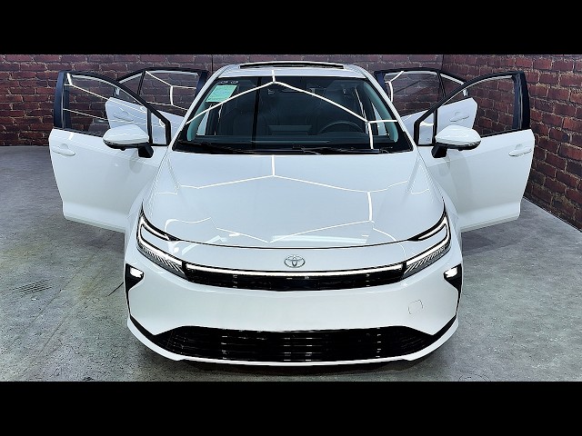 2027 Toyota Corolla - Exterior and interior details