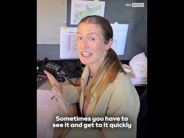 Ever wondered how golf commentators prepare for a tournament? ⛳️🎙
