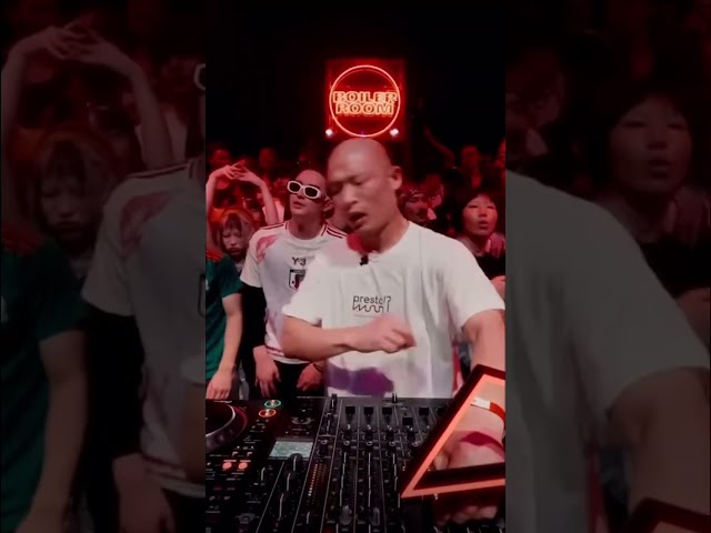 WOW ¥ØU$UK€¥UK1MAT$U @boilerroom