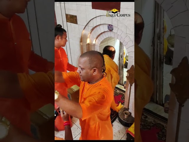 মায়ের মৃত্যুতে ৫ ঘণ্টার জন্য প্যারোলে মুক্তি পেলেন চিন্ময় ব্রহ্মচারী | The Daily Campus