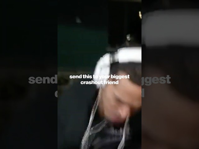 Bro CRASHED OUT Over Roblox π€£