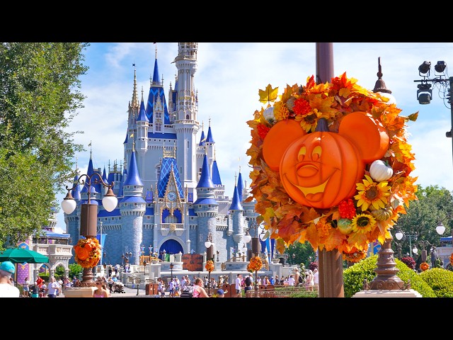 Magic Kingdom Early Morning Halloween Walkthrough - Walt Disney World Resort in Florida [4K POV]