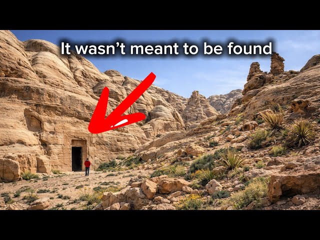  I Snuck into a Forbidden Desert Canyon. Were Egyptians Here?