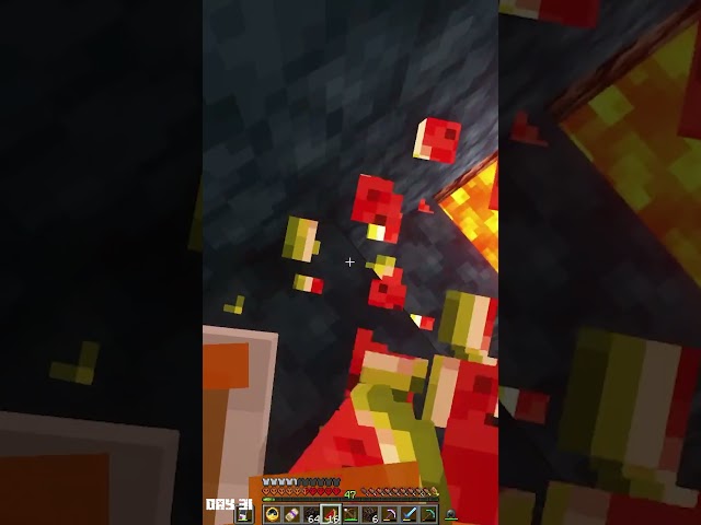 Every time I Almost Died in Minecraft Hardcore #shorts #minecraft