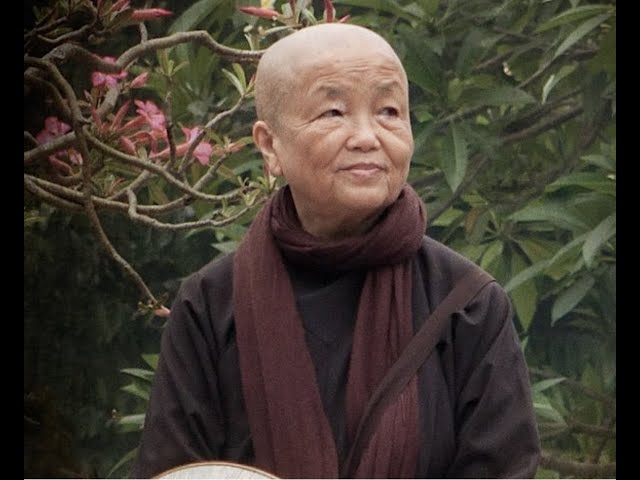 Giving True Love | Dharma talk in English by Sister Chân Không | Retreat with Sư Cô Chân Không