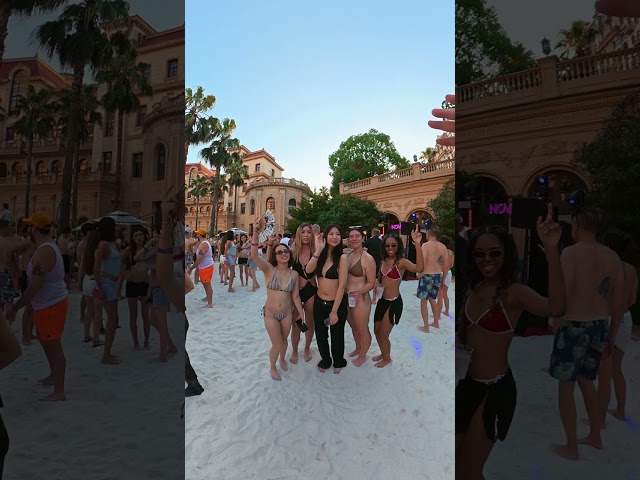 Takes You Inside Shanghai’s Summer Party #show #dance #poolparty #models #shanghai
