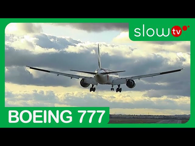 Boeing 777 Emirates at Prague Airport