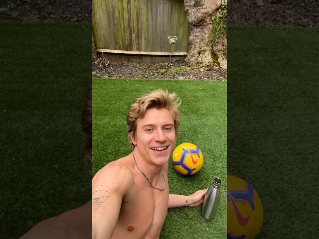chill afternoon in the garden! #exercise #fitness #adayinthelife