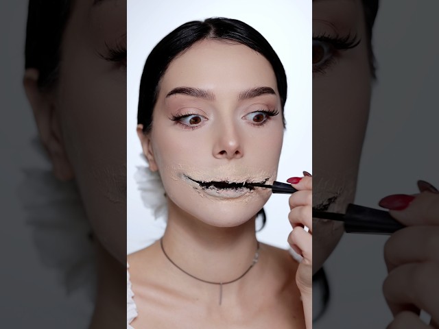 Halloween makeup hack #makeup #beautyhacks
