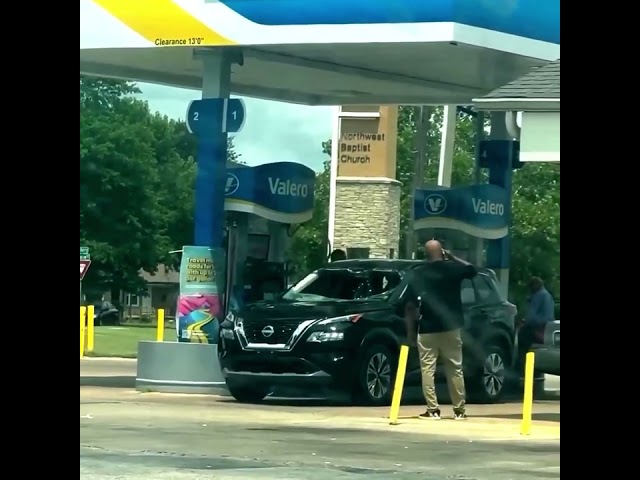 gas station nocturne op.9 no.2