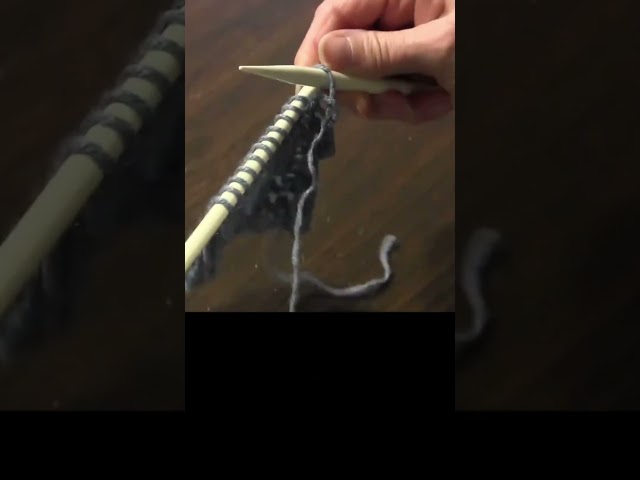 How to Knit the Stockinette Stitch (Knitting Stitch)