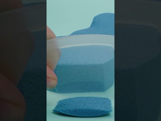 Blue Bunny Squish and Slice! #KineticSand #Shorts