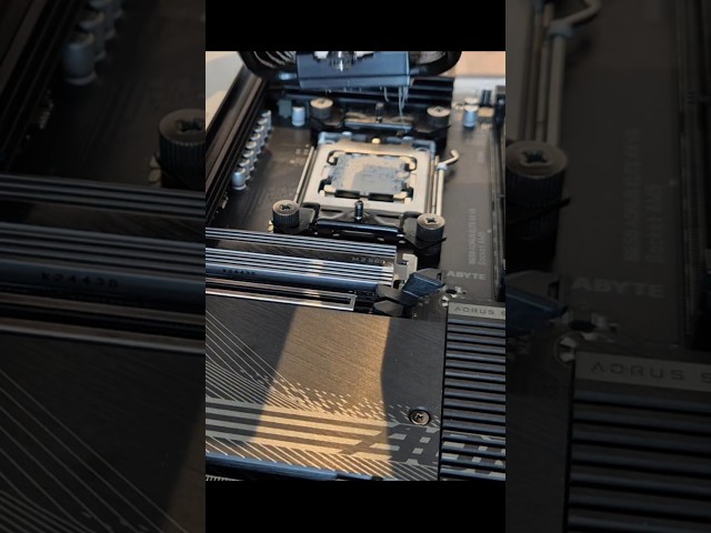 Best Thermal Paste Shape?  #gaming #desksetup #computerhardware #thermalpaste #tech #storagesolution