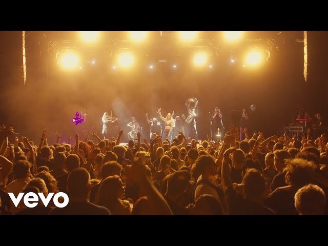 Becky Hill - Right Here (Official Visual)
