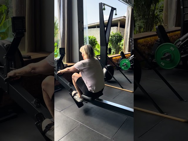 Robin Rowing